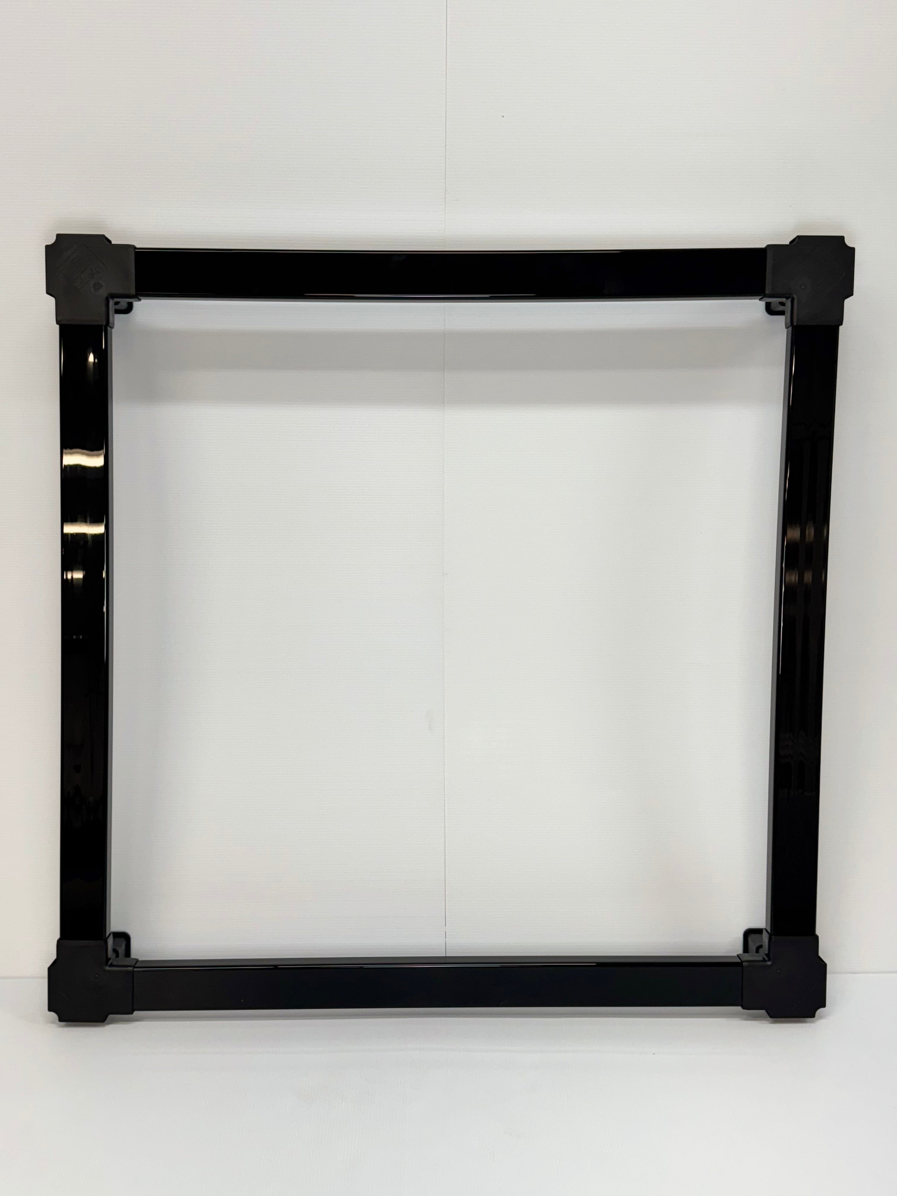 FAB Rail System 2.0 – Tool-Free Pig Rails for Whelping Boxes